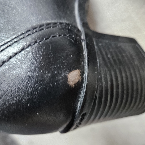 Hush Puppies 90s Square Toe Chunky Heels - Picture 4 of 5